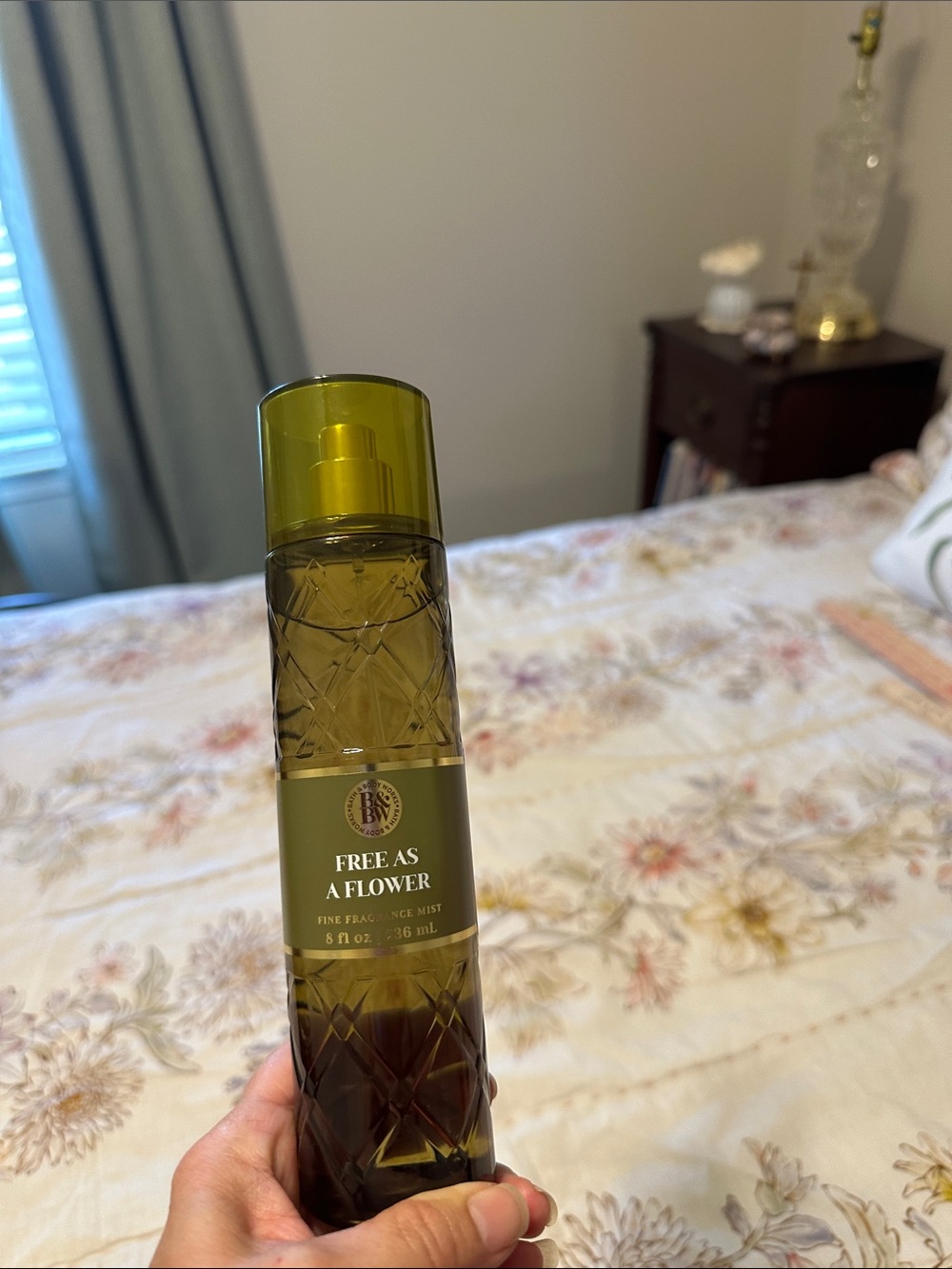 Bath & Body Works Free As A Flower Fine Fragrance Mist — Olive Green